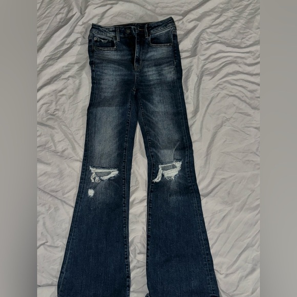 High-rise flare leg - Picture 1 of 3